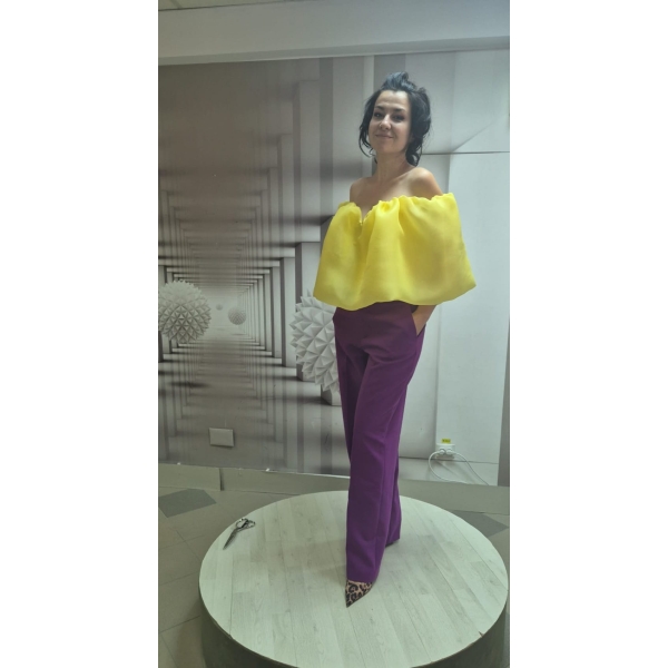 Corset din tafta învăluit în organza